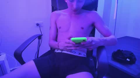 snak_master1 online show from 11-20-25, 05:07