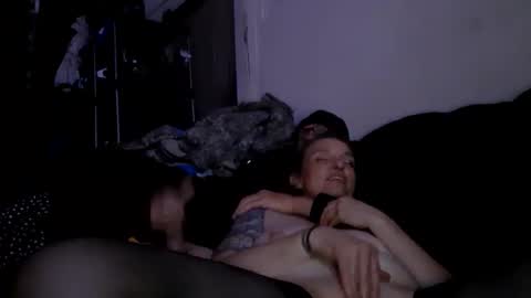 Snapshot of snblee4dp chatting on 09-15-25, 02:50 snblee4dp online show from 09-15-25, 02:50