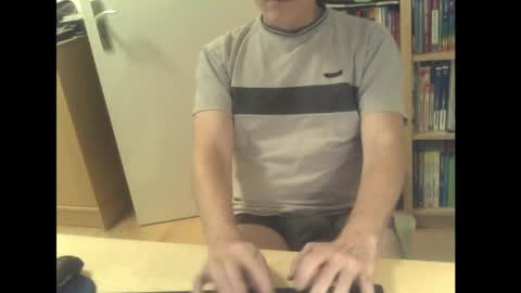 sneaxfreund online show from 12-22-24, 11:41