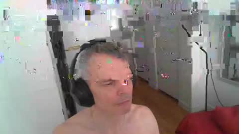 Snapshot of snoro111 chatting on 02-11-25, 08:31 snoro111 online show from 02-11-25, 08:31