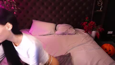 snow_whiteeex online show from 11-04-25, 06:34