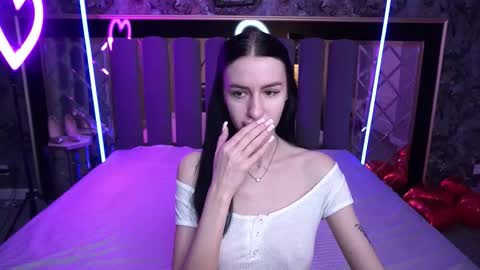 Snapshot of snow_whiteeex chatting on 02-08-26, 06:39 snow_whiteeex online show from 02-08-26, 06:39