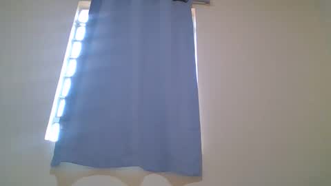 Snowie eyes online show from 11-16-25, 12:55