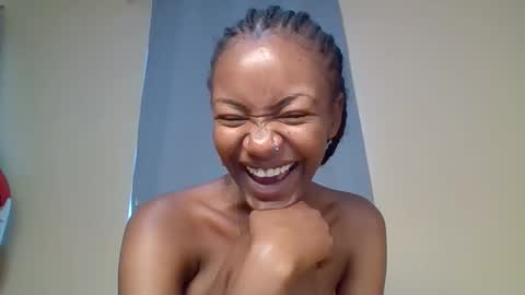 Snowie eyes online show from 11-22-25, 12:37