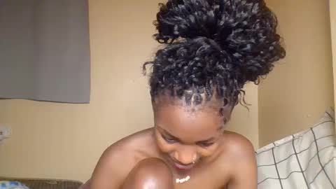 Snowie eyes online show from 02-25-26, 12:59