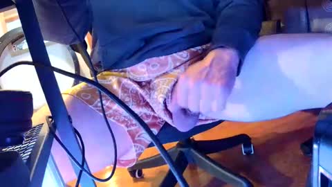 Snapshot of snowmane0 chatting on 10-20-25, 02:23 Snowmane0 online show from 10-20-25, 02:23