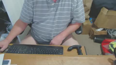 Snapshot of snwplwdrvr chatting on 01-05-25, 07:28 snwplwdrvr online show from 01-05-25, 07:28