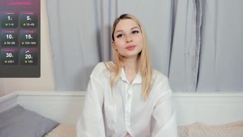 Snapshot of so__sweet chatting on 01-14-25, 07:53 Alice - Birthday Girl online show from 01-14-25, 07:53