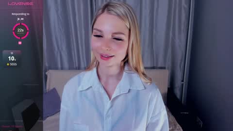 Snapshot of so__sweet chatting on 01-30-25, 12:18 Alice - Birthday Girl online show from 01-30-25, 12:18