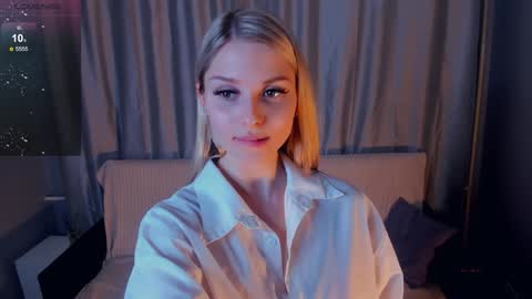 Snapshot of so__sweet chatting on 02-02-25, 01:02 Alice - Birthday Girl online show from 02-02-25, 01:02