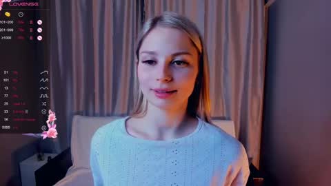 Snapshot of so__sweet chatting on 02-13-25, 12:35 Alice - Birthday Girl online show from 02-13-25, 12:35
