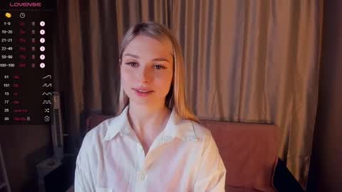 Snapshot of so__sweet chatting on 02-26-25, 08:22 Alice - Birthday Girl online show from 02-26-25, 08:22