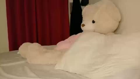 Babygirl Ivy online show from 10-19-25, 12:11