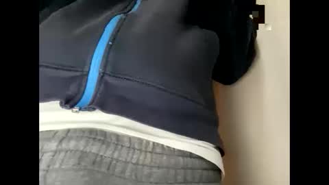 Snapshot of sobigfromitaly chatting on 10-23-25, 10:47 sobigfromitaly online show from 10-23-25, 10:47