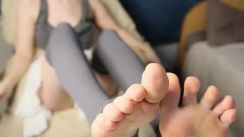 Sofi online show from 12-25-24, 01:19