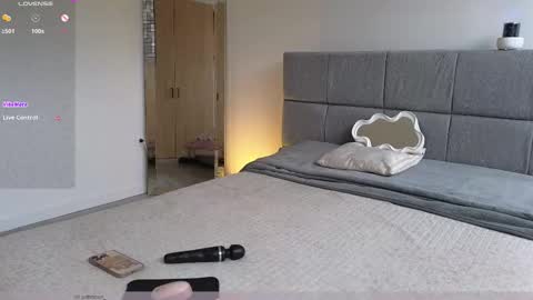 Snapshot of soffimoon_ chatting on 02-04-26, 08:25 IG Soffimoon I THANK YOU FOR LEAVING YOUR FOLLOW online show from 02-04-26, 08:25