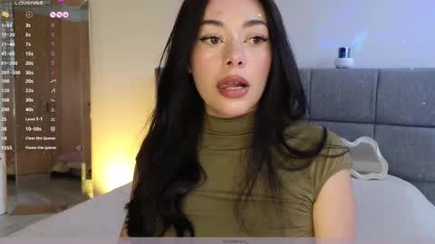 Snapshot of soffimoon_ chatting on 02-11-26, 08:14 IG Soffimoon I THANK YOU FOR LEAVING YOUR FOLLOW online show from 02-11-26, 08:14