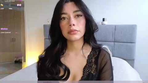 Snapshot of soffimoon_ chatting on 02-19-26, 08:38 IG Soffimoon I THANK YOU FOR LEAVING YOUR FOLLOW online show from 02-19-26, 08:38