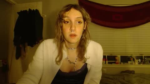 Lilytea online show from 10-29-25, 06:15