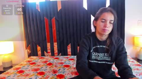 Snapshot of soffy_and_mia chatting on 11-22-25, 12:48 soffy and mia online show from 11-22-25, 12:48