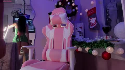 sofhia_turner online show from 12-09-24, 12:51