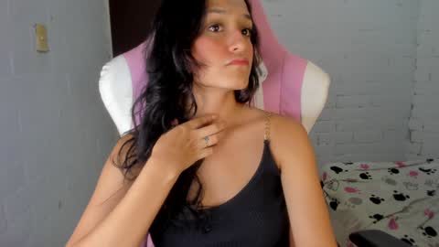 sofia online show from 01-28-25, 05:00