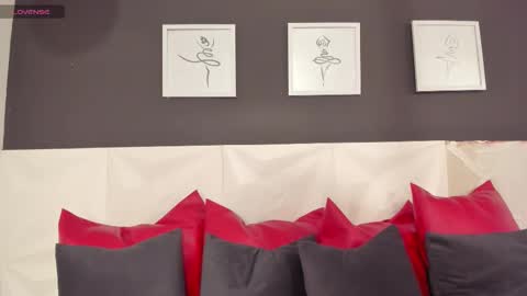 Snapshot of sofi_lanee chatting on 11-14-25, 02:43 Sofi online show from 11-14-25, 02:43