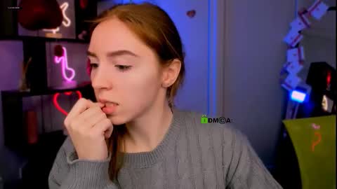 sofi_lonely online show from 02-17-26, 05:48