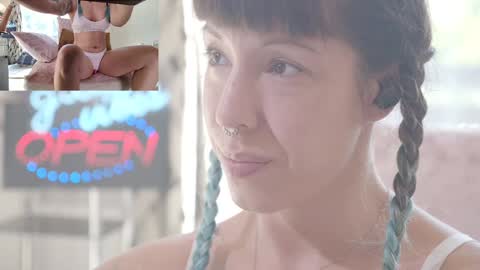 Sofi Mora online show from 10-09-25, 02:59