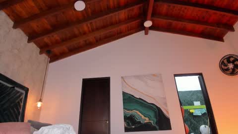 Snapshot of sofi_moreno chatting on 10-18-25, 11:33 Sofi online show from 10-18-25, 11:33