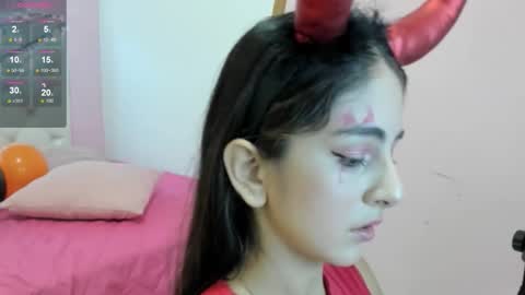 sofi_san online show from 10-31-25, 03:13