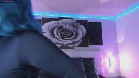 Snapshot of sofi_sp chatting on 11-22-25, 11:42 sofi_sp online show from 11-22-25, 11:42