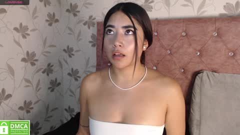 Snapshot of sofi_sweet09 chatting on 12-17-24, 10:11 Susy online show from 12-17-24, 10:11