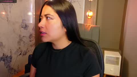 Snapshot of sofi_sweet09 chatting on 10-04-25, 10:52 Susy online show from 10-04-25, 10:52