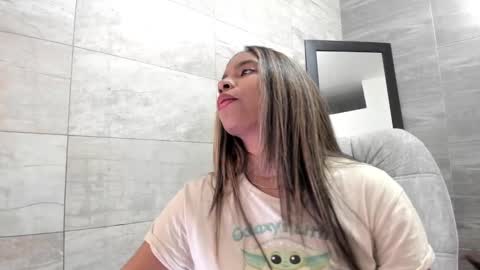 sofia86379 online show from 12-16-24, 04:49