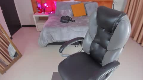 sofia_collen_ online show from 11-28-25, 02:58