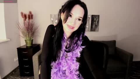 Sofia online show from 03-08-25, 05:01