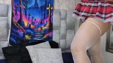 sofia gutierrez   online show from 10-12-25, 03:38