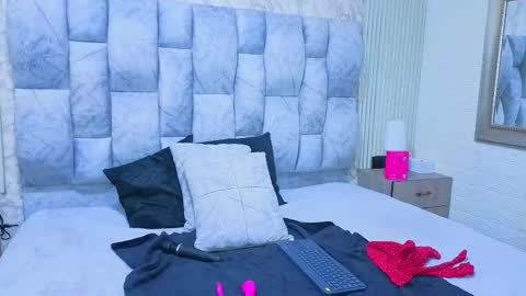 sofia gutierrez   online show from 11-08-25, 10:19