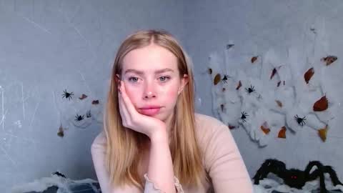 Sofia here online show from 10-15-25, 12:33