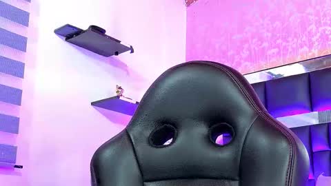 Sofia online show from 10-17-25, 03:10