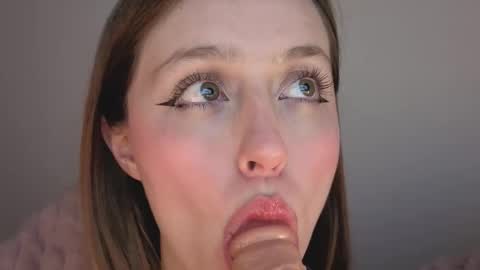     online show from 12-01-25, 03:44