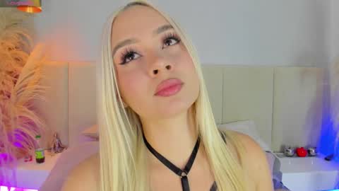 SOFIA PAMELA online show from 09-24-25, 07:28