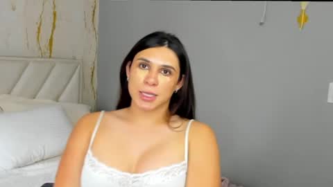 sofia_rivers_ online show from 02-28-25, 09:23
