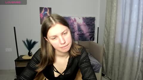 Snapshot of sofia_smilee chatting on 02-16-26, 01:40 Sofia online show from 02-16-26, 01:40