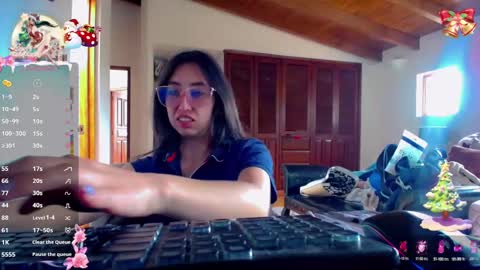 Snapshot of sofia_vanner chatting on 12-13-24, 06:27 SOFIA online show from 12-13-24, 06:27
