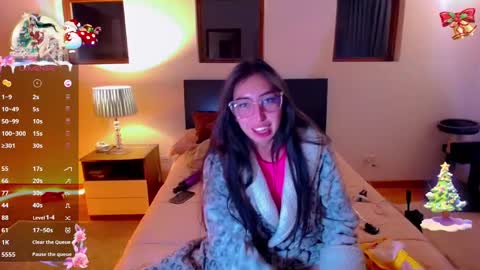 Snapshot of sofia_vanner chatting on 12-18-24, 03:47 SOFIA online show from 12-18-24, 03:47