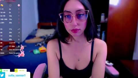 Snapshot of sofia_vanner chatting on 02-09-25, 01:33 SOFIA online show from 02-09-25, 01:33