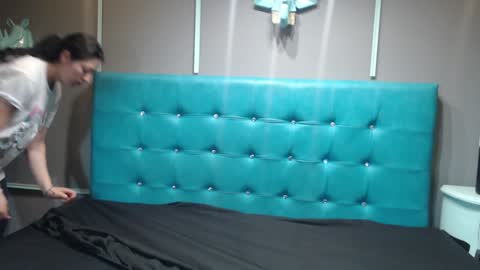 Sofa online show from 01-13-25, 11:08