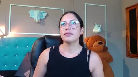 Sofa online show from 10-05-25, 11:08